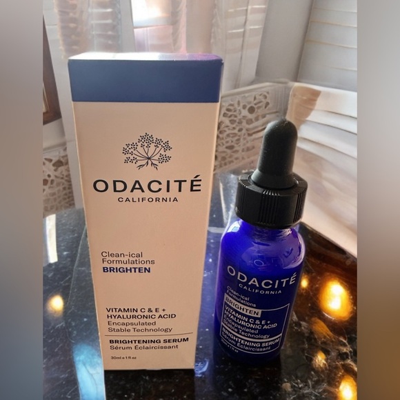 NEW Odacite Brightening Vitamin C & Hyaluronic Facial Serum - Anti-Aging - Picture 3 of 14